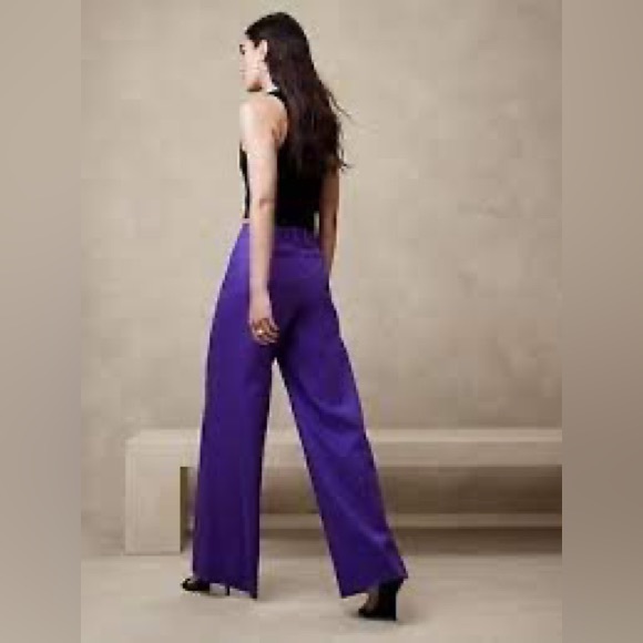 Banana Republic Linen-Blend Wide Leg Pant - Picture 3 of 3